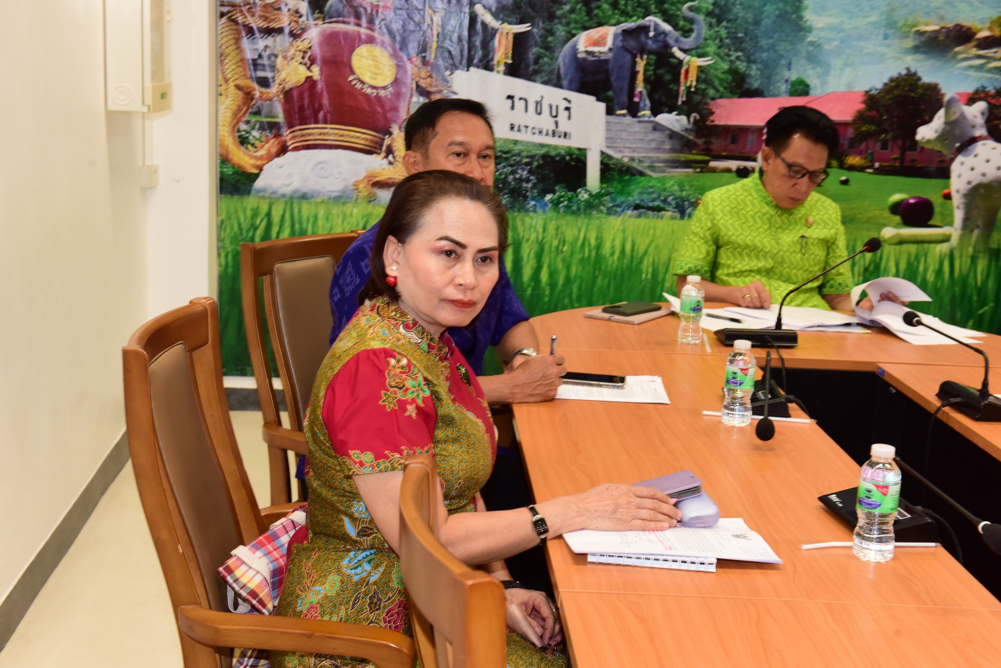 ประชาสัมพันธ์จังหวัดราชบุรีร่วมประชุมการจัดขบวนเชิญน้ำพระพุทธมนต์ศักดิ์สิทธิ์ผ่านระบบ Zoom Cloud Meetings จากกระทรวงมหาดไทย